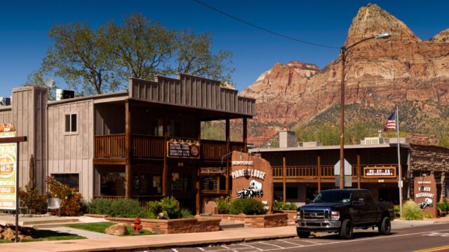 Zion Pioneer Lodge