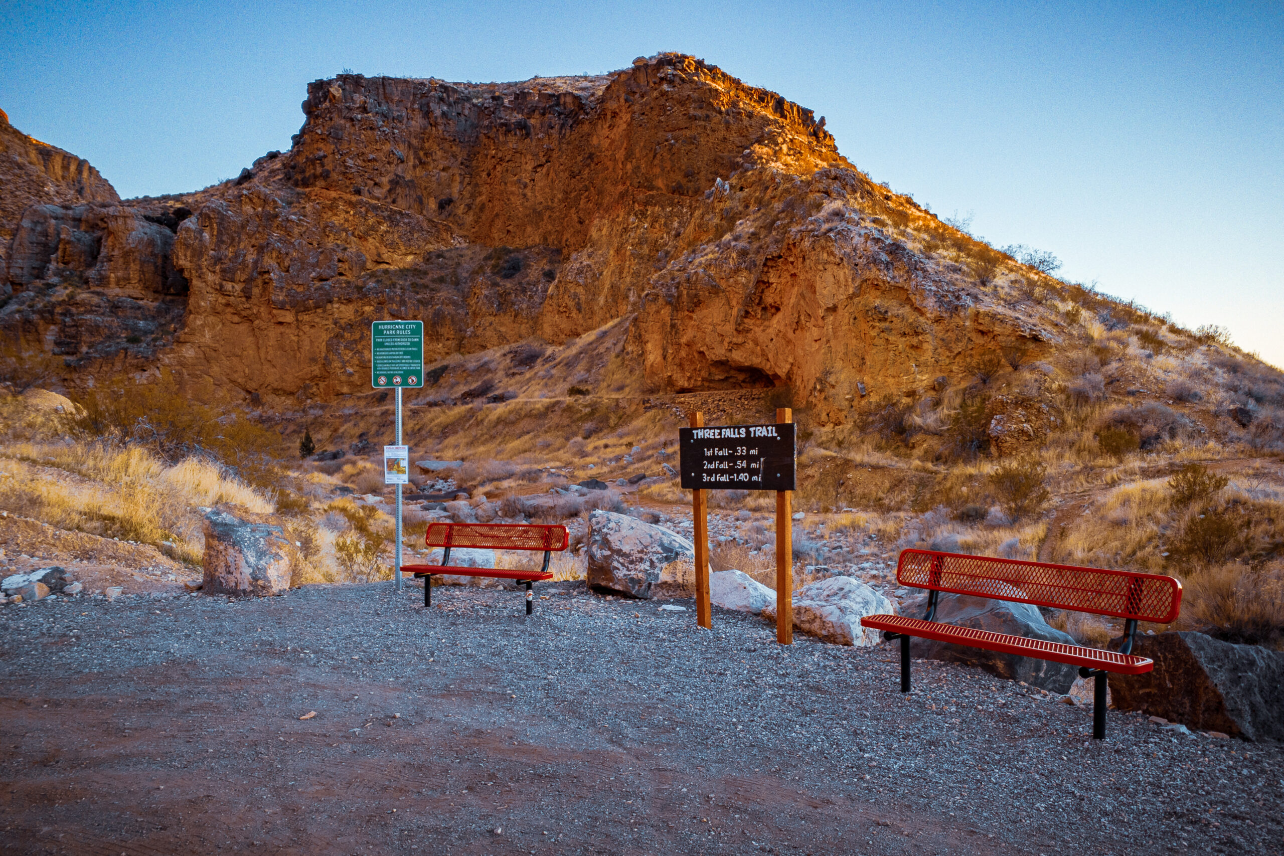 Three Falls Trailhead - ZION TRAVEL