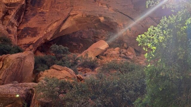 Johnson Canyon Arch Trail