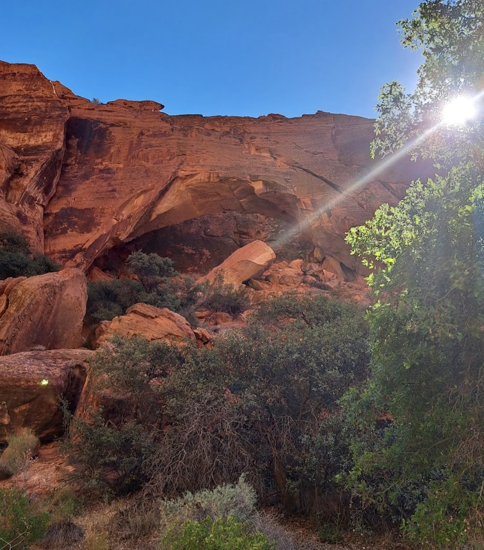 Johnson Canyon Arch Trail